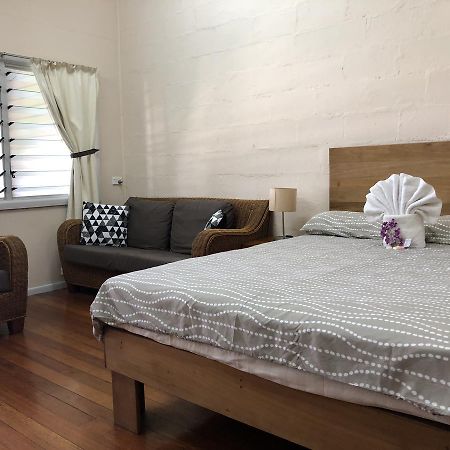 Access Units Apartment Lungga ภายนอก รูปภาพ