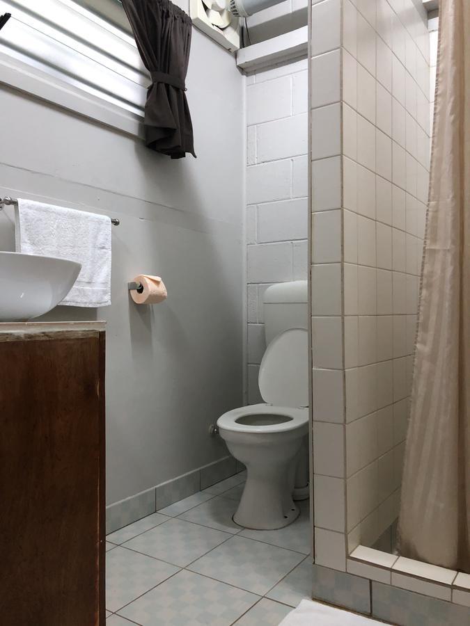 Access Units Apartment Lungga ภายนอก รูปภาพ